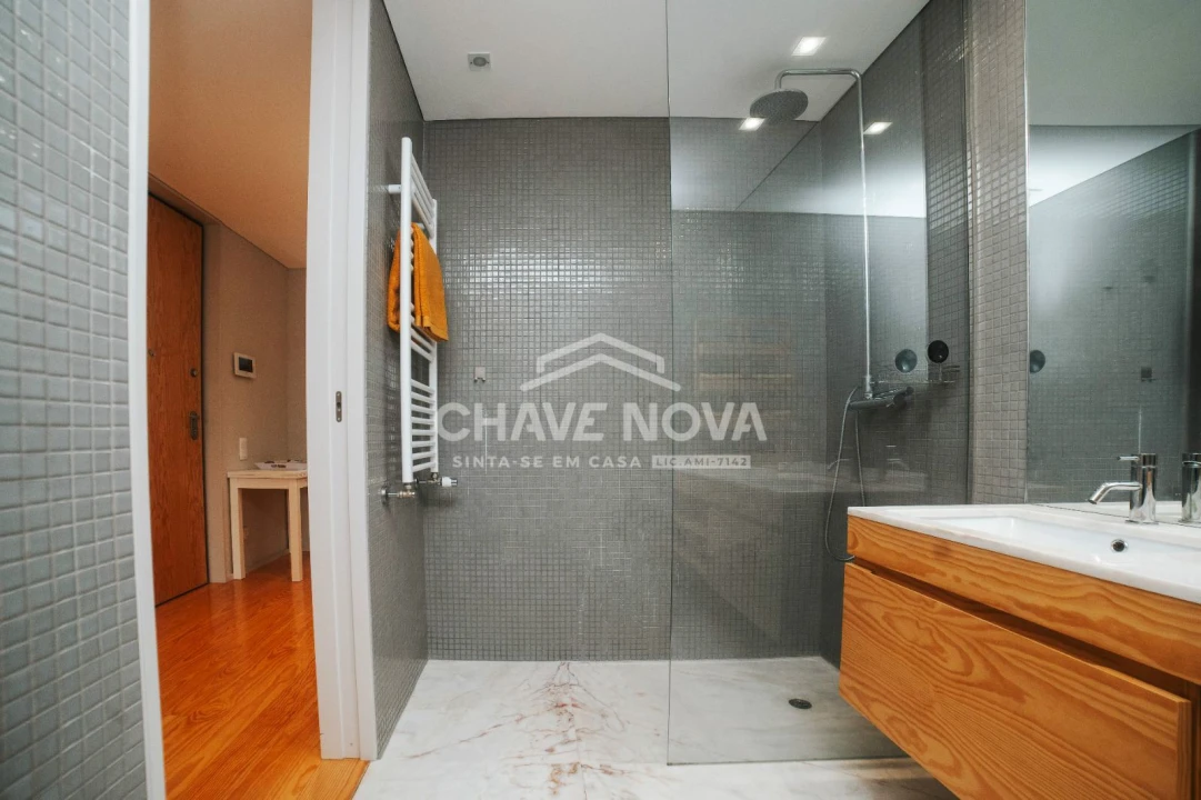 Apartamento T1 para Arrendamento em Cedofeita, Santo Ildefonso, Sé, Miragaia, São Nicolau e Vitória Foto 21