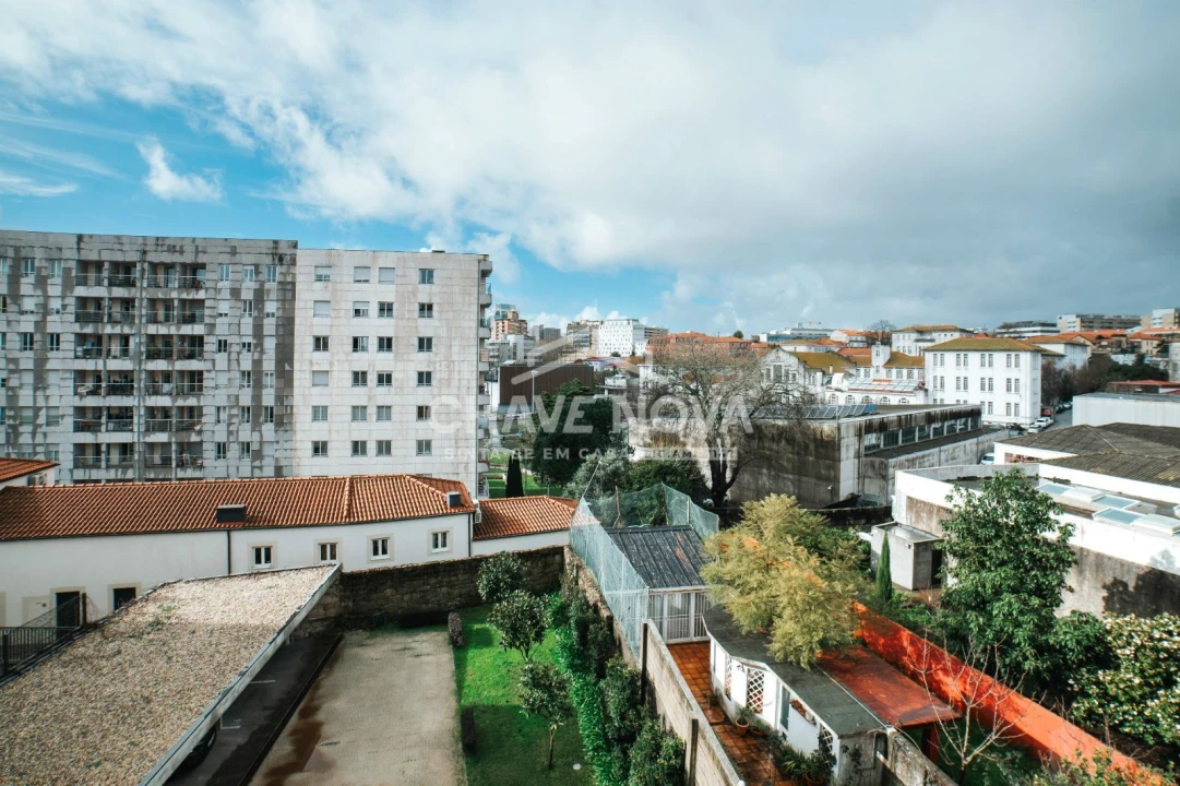 Apartamento T1 para Arrendamento em Cedofeita, Santo Ildefonso, Sé, Miragaia, São Nicolau e Vitória Foto 22