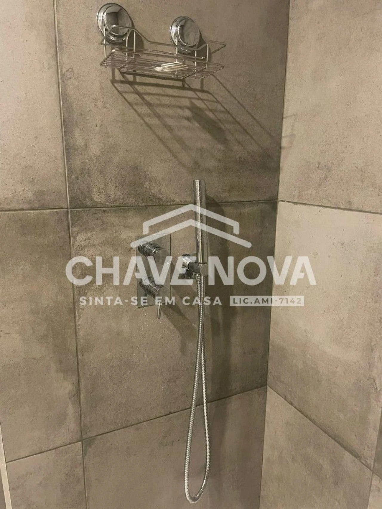 Apartamento T1 para Arrendamento em Arcozelo Foto 10