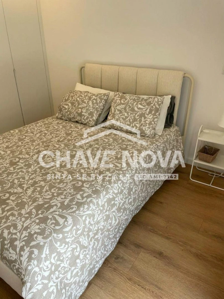 Apartamento T1 para Arrendamento em Arcozelo Foto 7