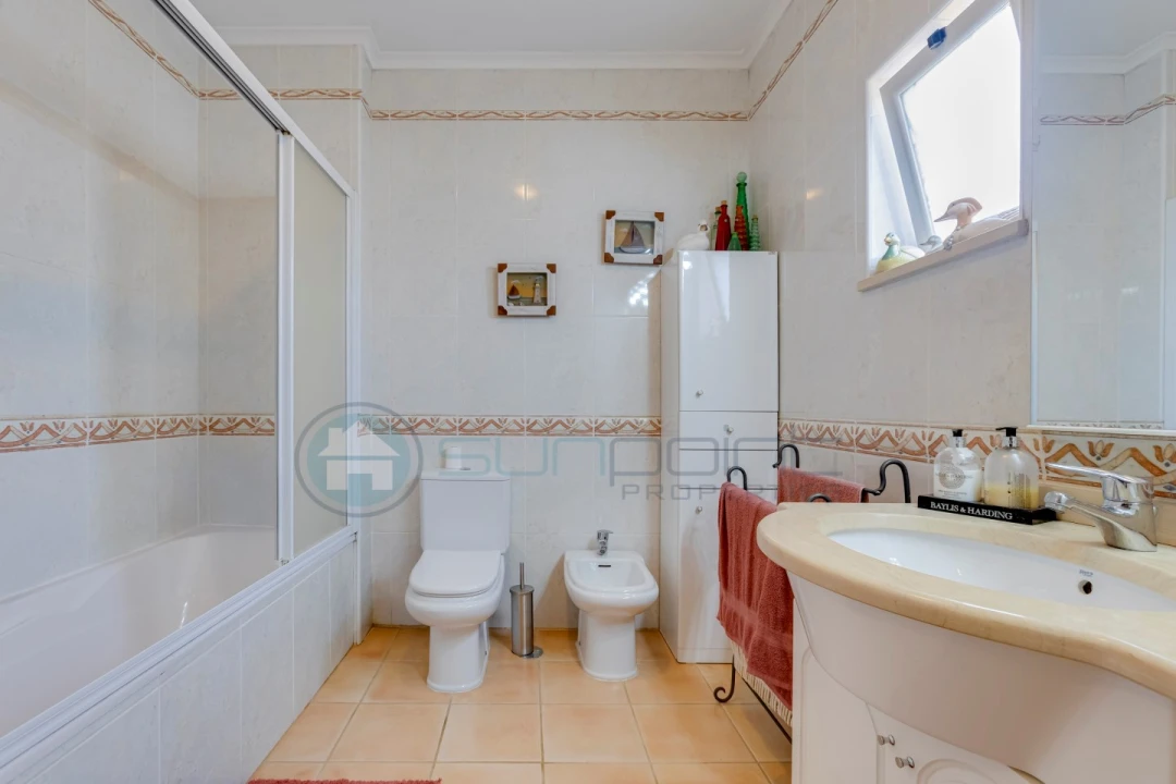 Moradia T3 para Venda em Luz Foto 27