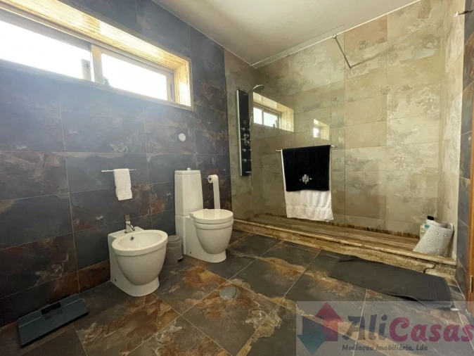 Moradia T3 para Venda em Nogueira da Regedoura Foto 16