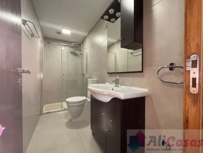 Moradia T3 para Venda em Nogueira da Regedoura Foto 38