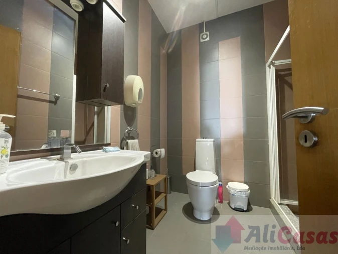 Moradia T3 para Venda em Nogueira da Regedoura Foto 35