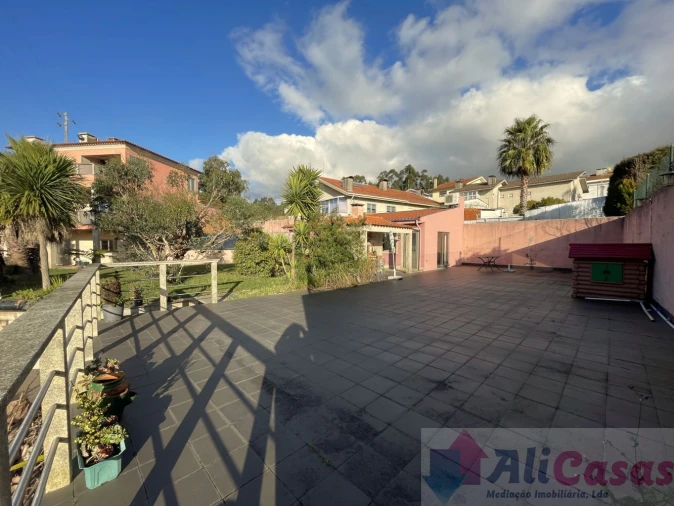 Moradia T3 para Venda em Nogueira da Regedoura Foto 42