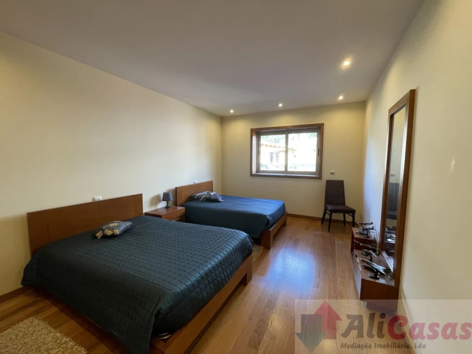 Moradia T3 para Venda em Nogueira da Regedoura Foto 20