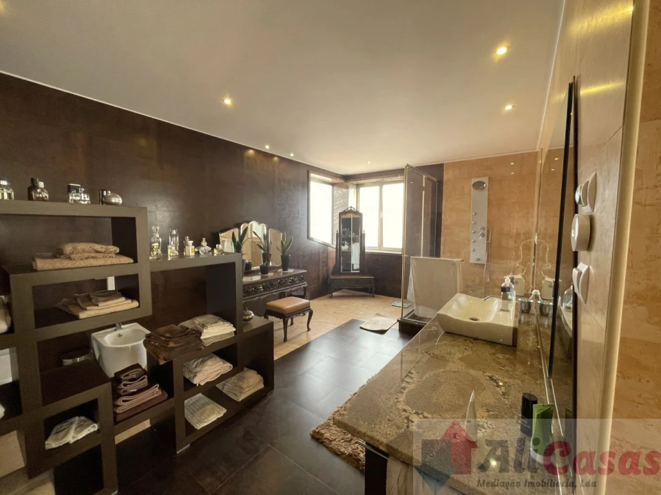 Moradia T3 para Venda em Nogueira da Regedoura Foto 27