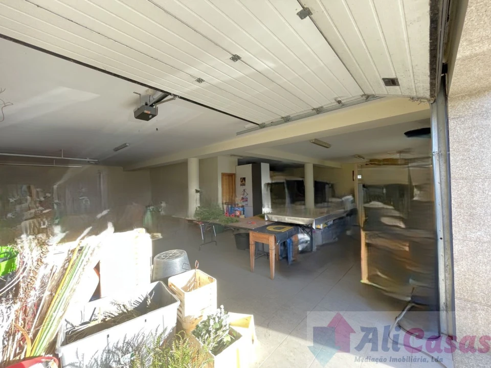 Moradia T3 para Venda em Nogueira da Regedoura Foto 34