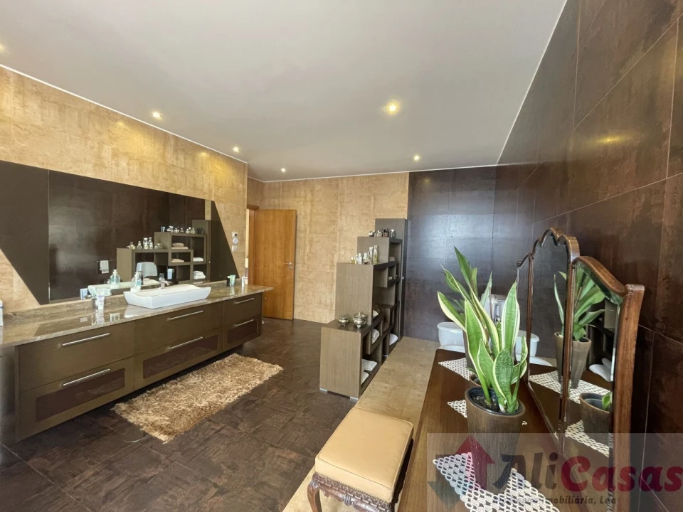 Moradia T3 para Venda em Nogueira da Regedoura Foto 29