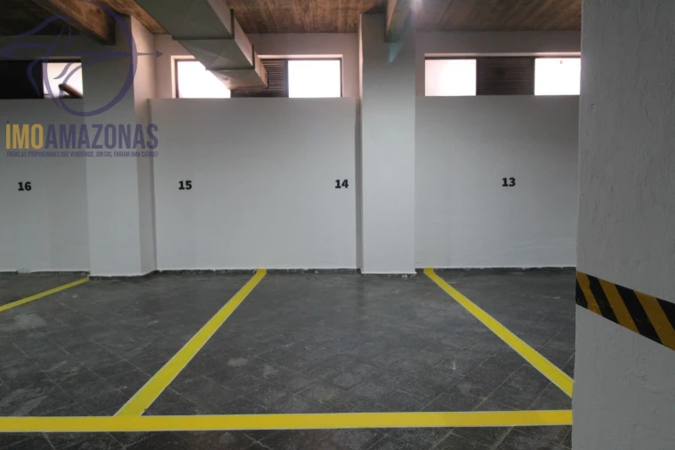 Garagem para Venda em Albufeira e Olhos de Água Foto 2