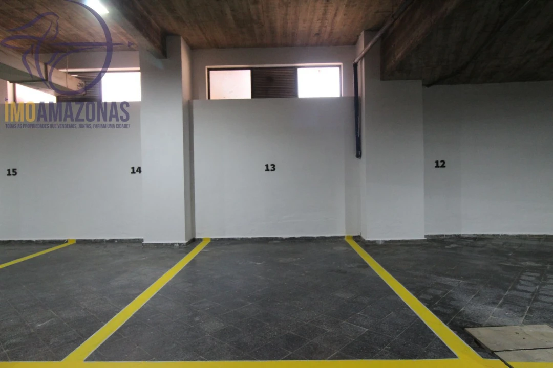 Garagem para Venda em Albufeira e Olhos de Água Foto 1