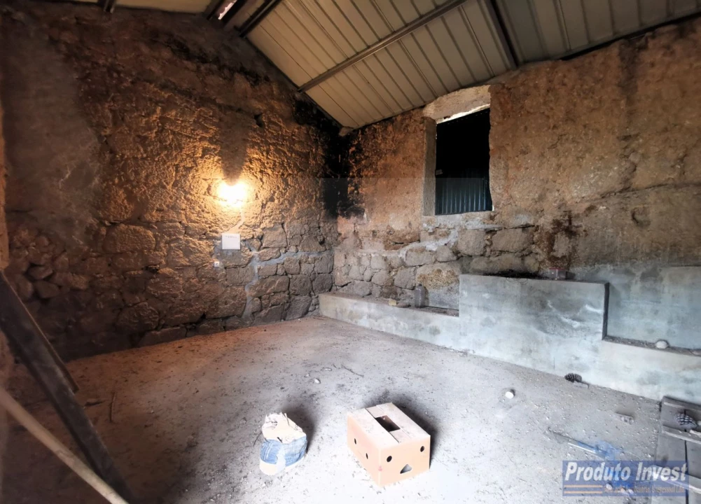 Quinta T2 para Venda em Vale de Prazeres e Mata da Rainha Foto 36