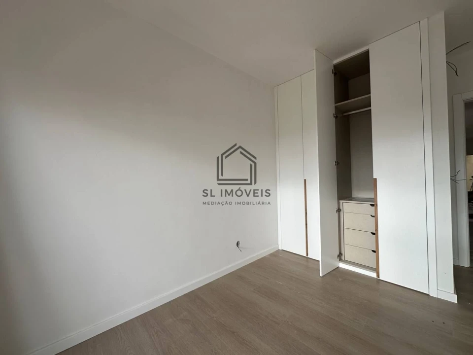 Moradia T4 para Venda em Quinta do Anjo Foto 10