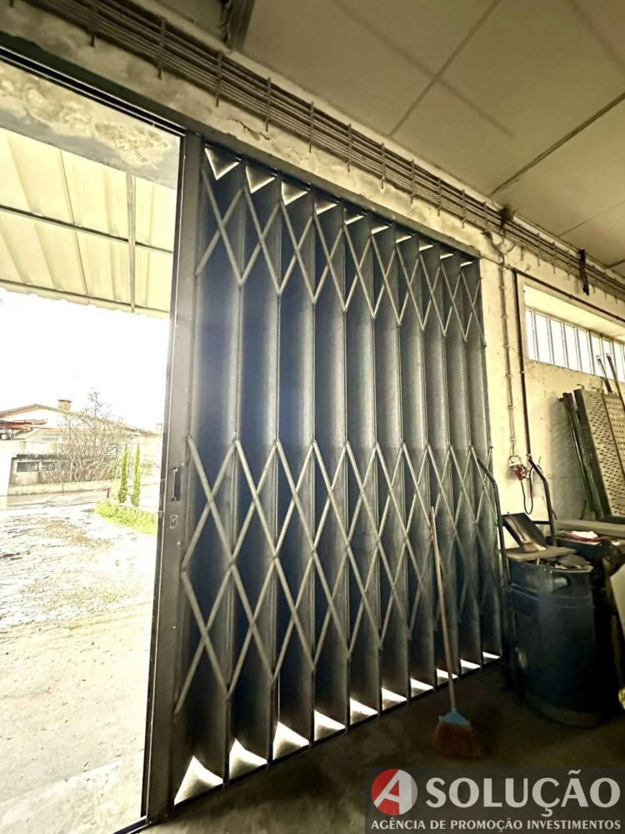 Loja para Venda em São Tomé de Negrelos Foto 3