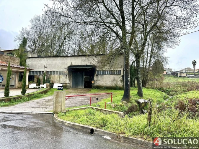 Loja para Venda em São Tomé de Negrelos Foto 2