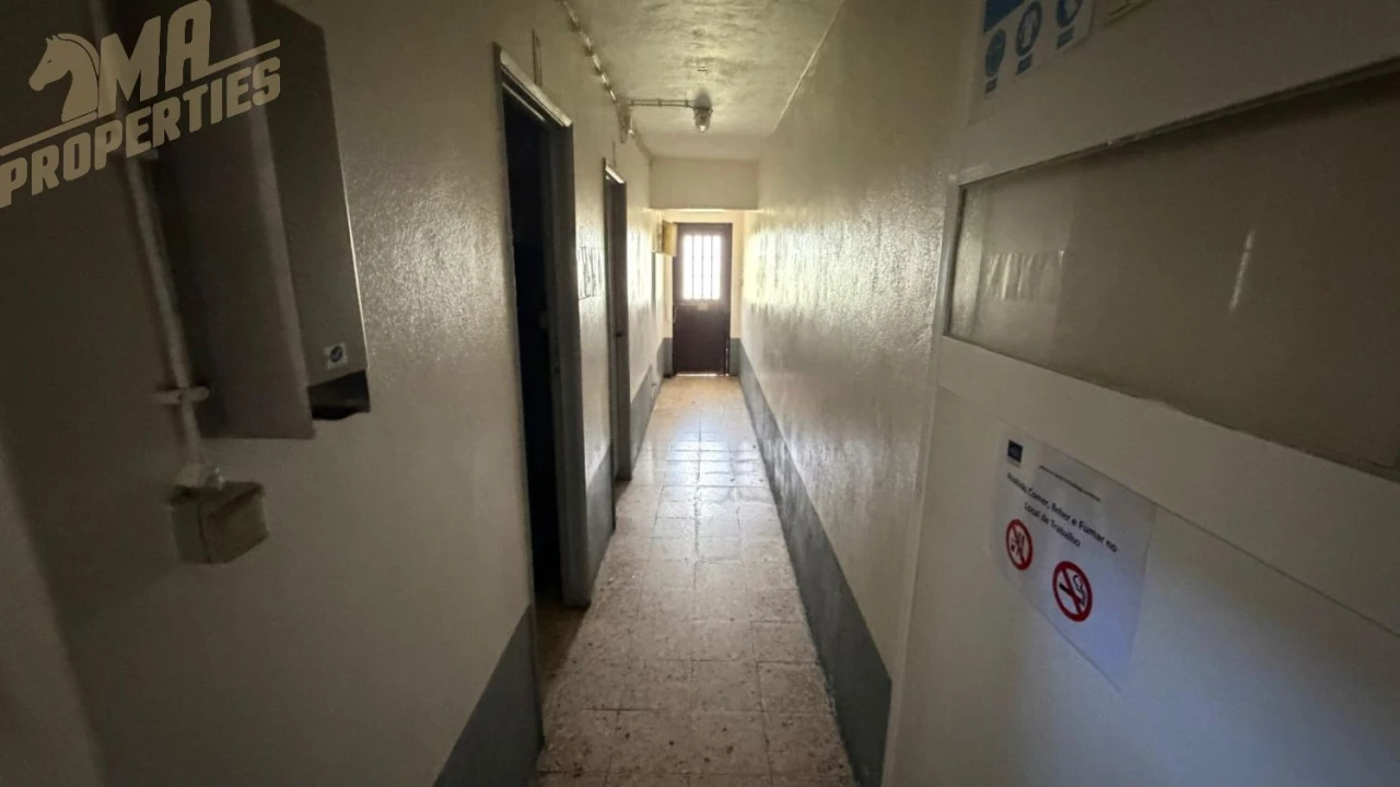 Loja para Arrendamento em Peniche Foto 14