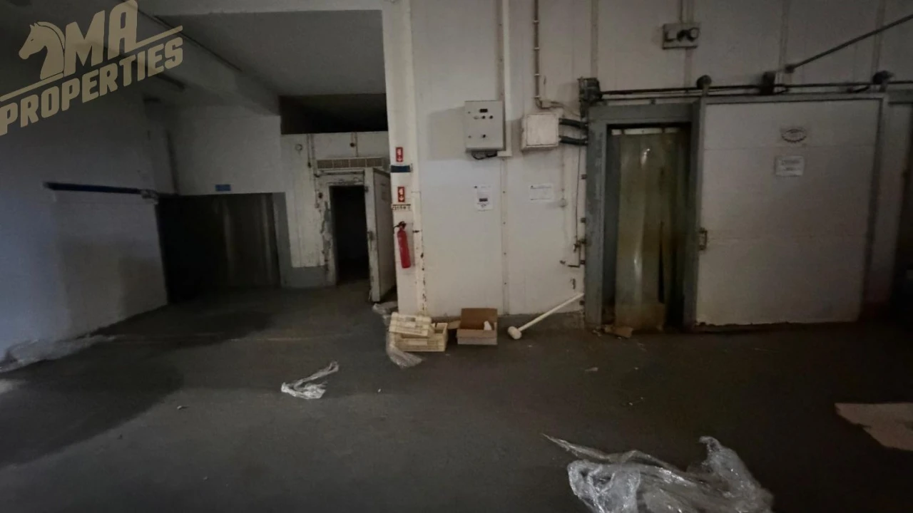 Loja para Arrendamento em Peniche Foto 9