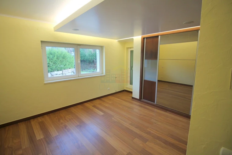 Moradia T6 para Venda em Queluz e Belas Foto 44