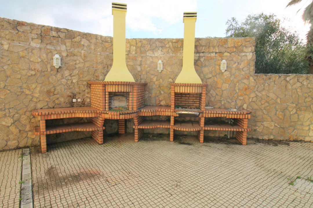 Moradia T6 para Venda em Queluz e Belas Foto 12