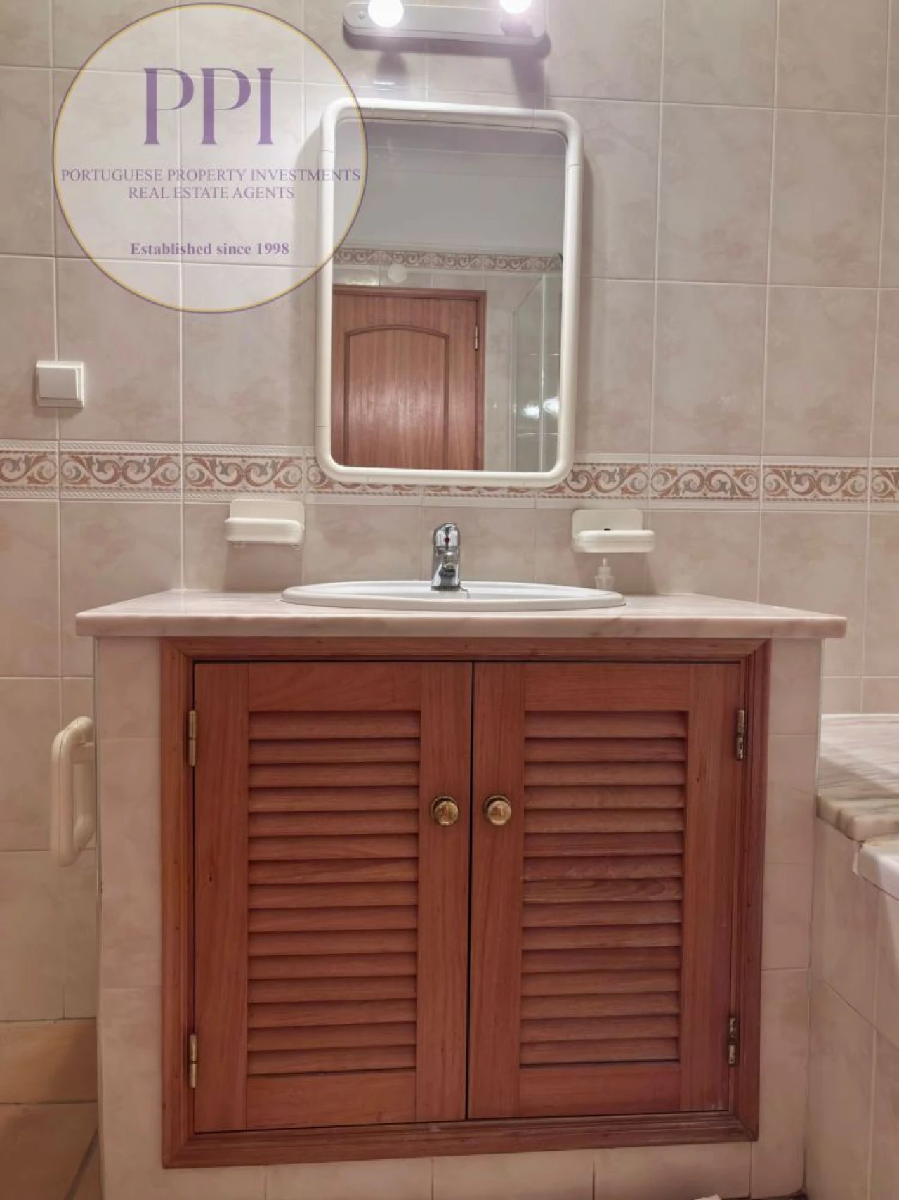 Moradia T2 para Venda em Budens Foto 17