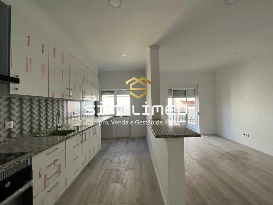 Apartamento T2 para Venda em Baixa da Banheira e Vale da Amoreira Foto 15