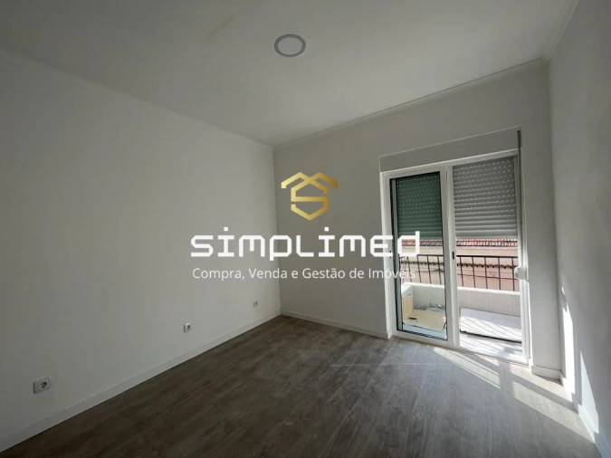 Apartamento T2 para Venda em Baixa da Banheira e Vale da Amoreira Foto 14