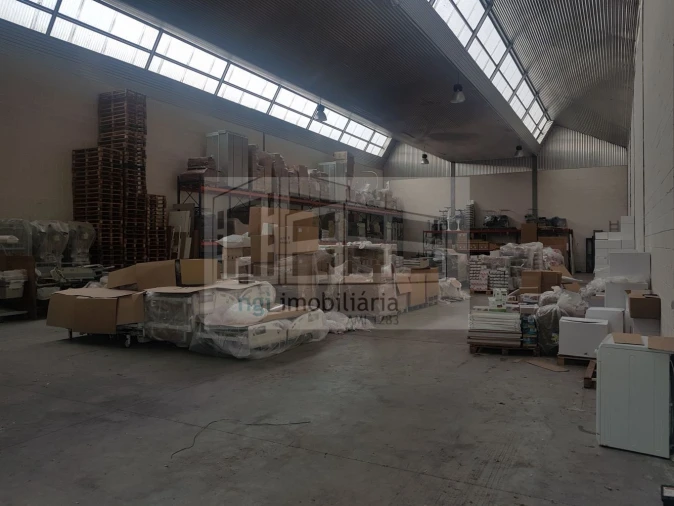 Loja para Arrendamento em Quinta do Anjo Foto 2