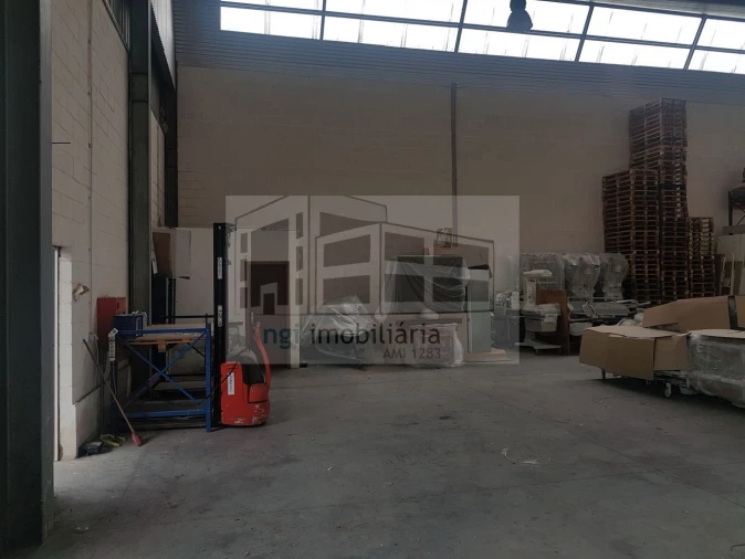 Loja para Arrendamento em Quinta do Anjo Foto 4