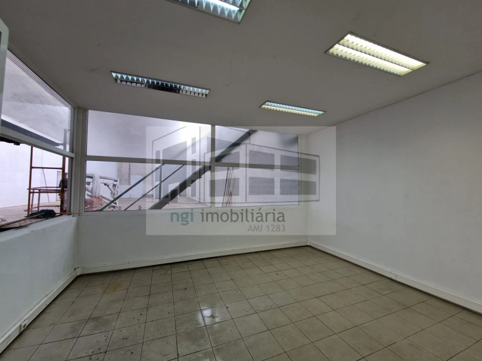 Loja para Arrendamento em Quinta do Anjo Foto 6