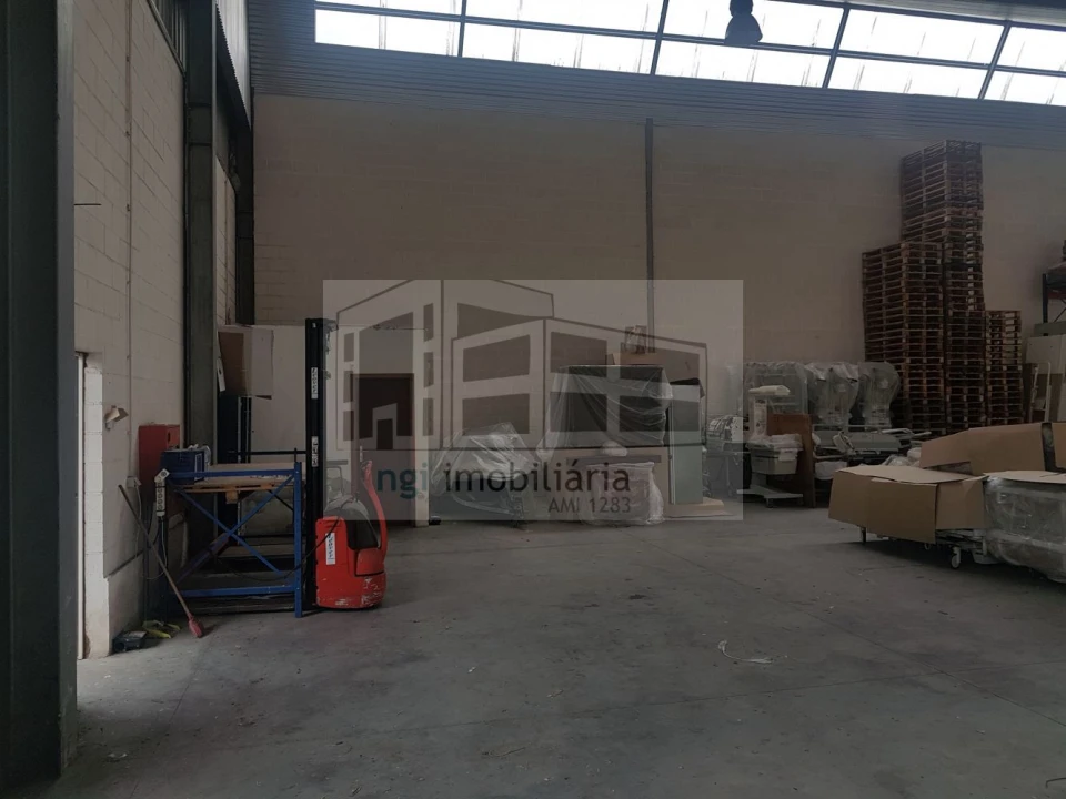 Loja para Arrendamento em Quinta do Anjo Foto 4