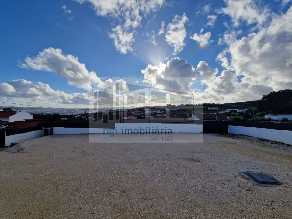 Terreno para Arrendamento em Santo Antão e São Julião do Tojal Foto 4