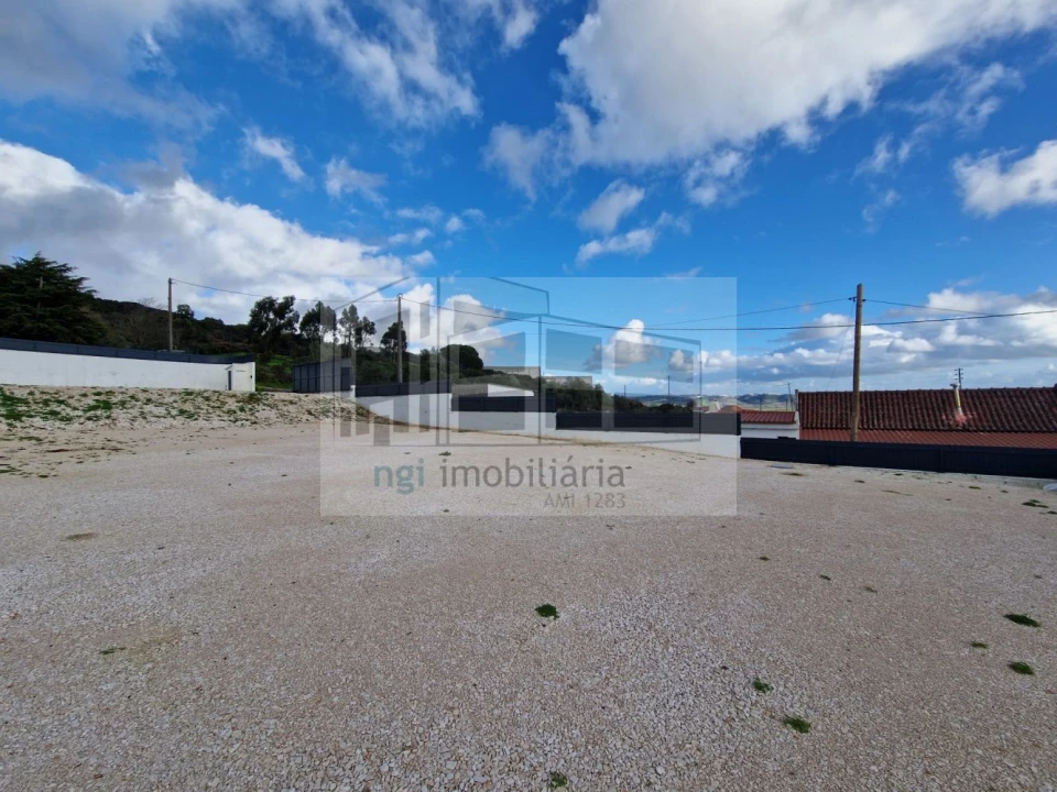 Terreno para Arrendamento em Santo Antão e São Julião do Tojal Foto 6