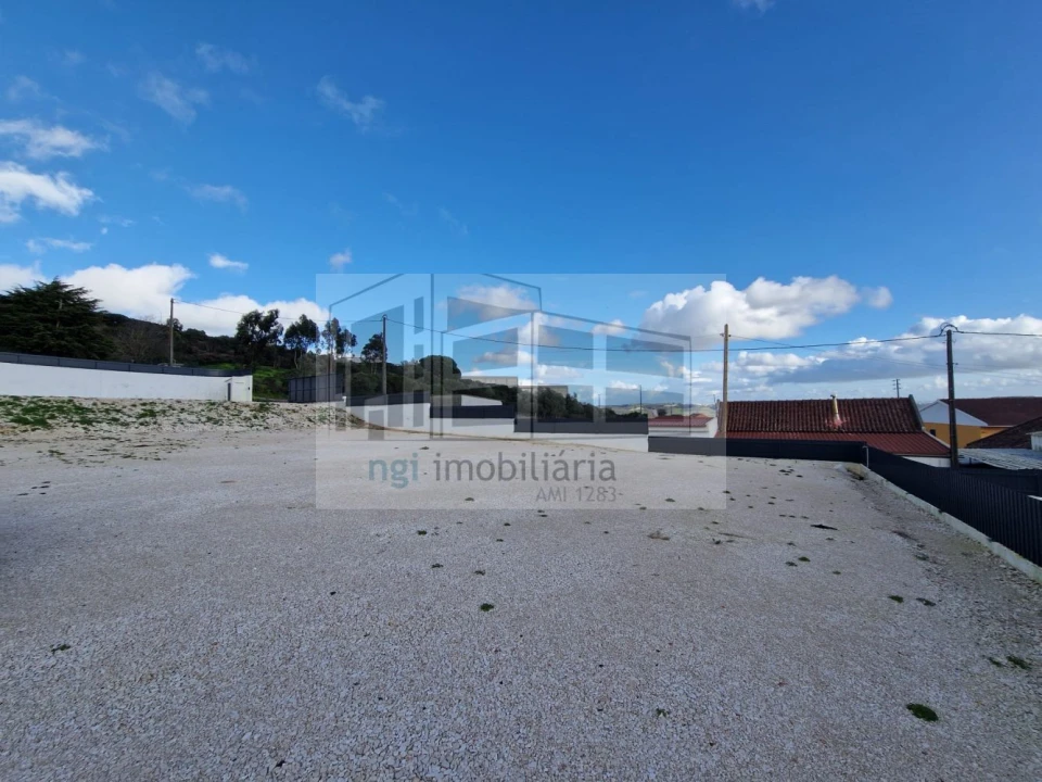 Terreno para Arrendamento em Santo Antão e São Julião do Tojal Foto 10