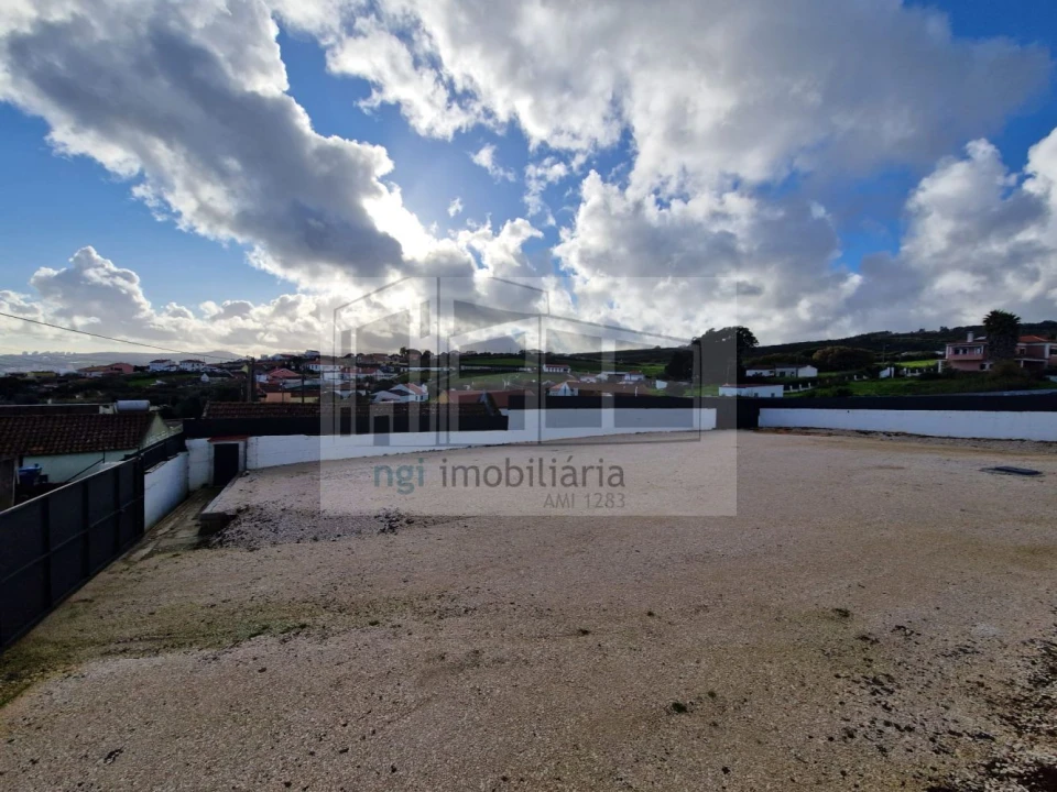 Terreno para Arrendamento em Santo Antão e São Julião do Tojal Foto 3