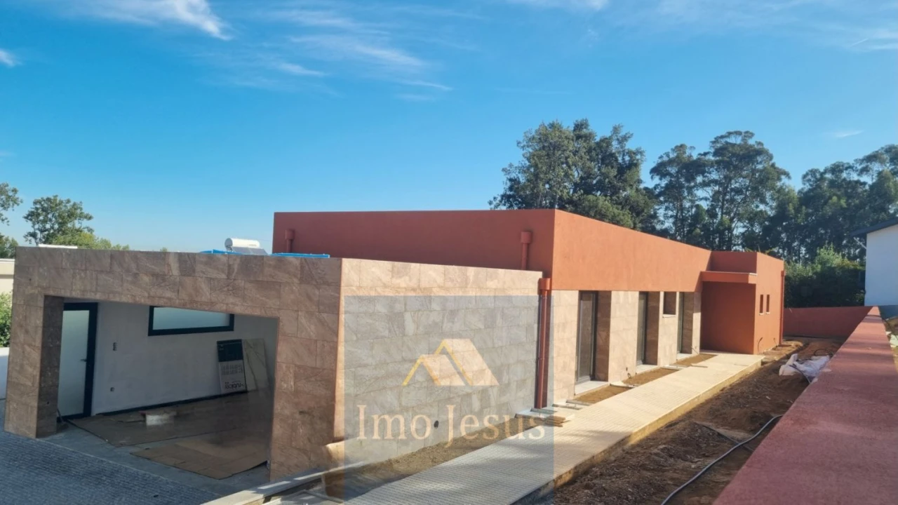 Moradia T3 para Venda em Pedroso e Seixezelo Foto 6