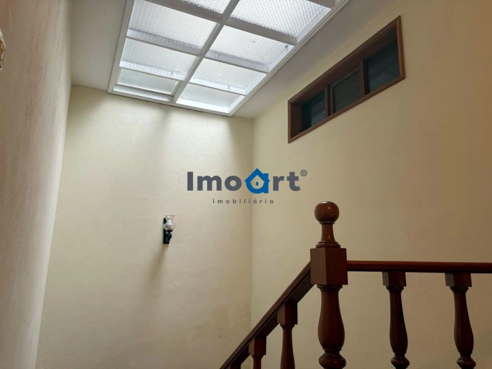 Moradia T5 para Venda em Vila Chã Foto 28