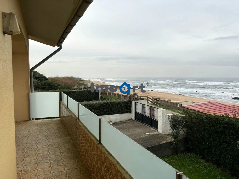 Moradia T5 para Venda em Vila Chã Foto 30