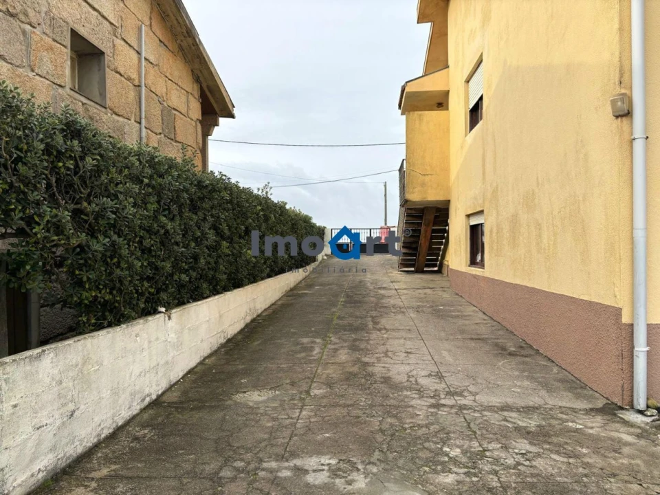 Moradia T5 para Venda em Vila Chã Foto 4