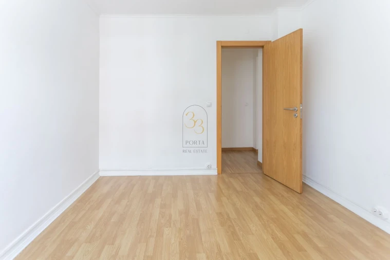 Apartamento T3 para Venda em Alvalade Foto 21