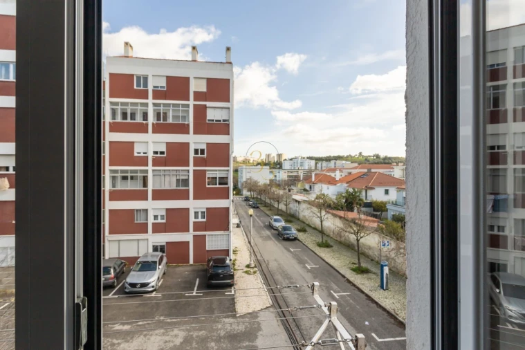 Apartamento T3 para Venda em Alvalade Foto 18