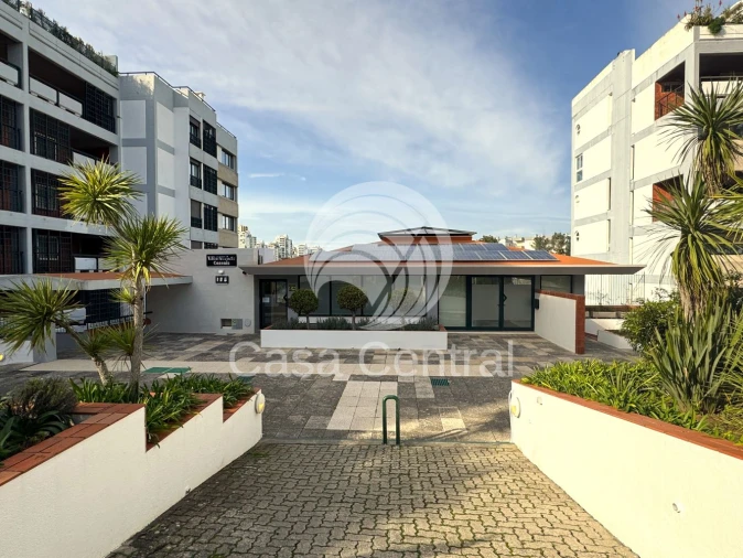 Loja para Arrendamento em Cascais e Estoril Foto 2