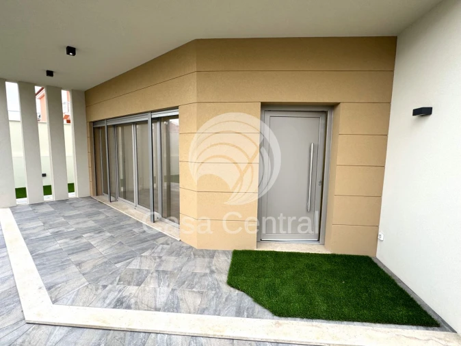 Moradia T3 para Venda em São Domingos de Rana Foto 51