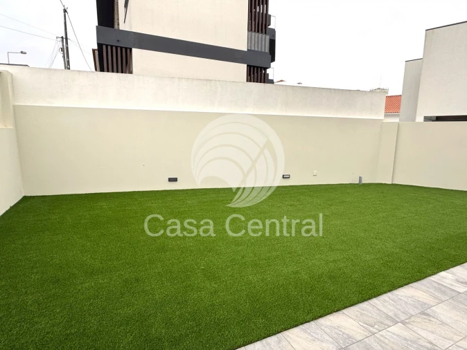 Moradia T3 para Venda em São Domingos de Rana Foto 57