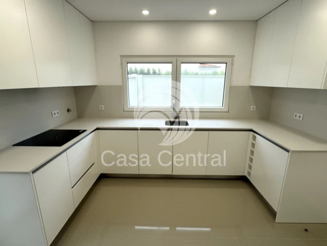 Moradia T3 para Venda em São Domingos de Rana Foto 10