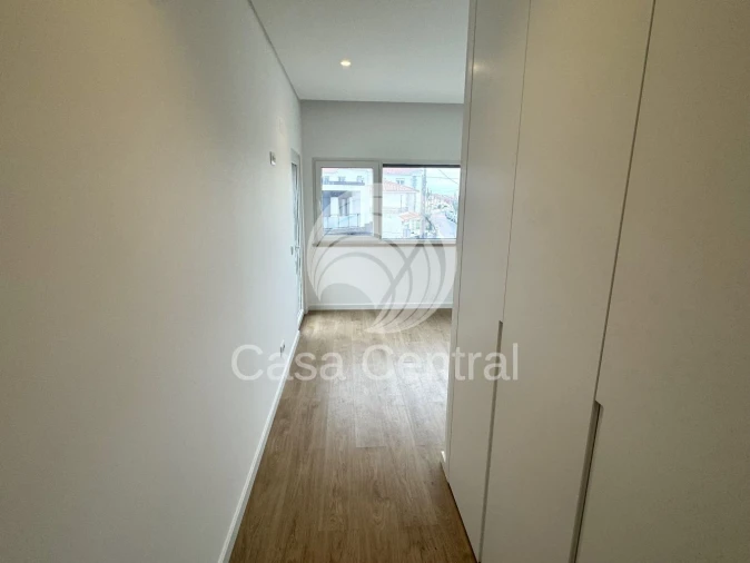 Moradia T3 para Venda em São Domingos de Rana Foto 25