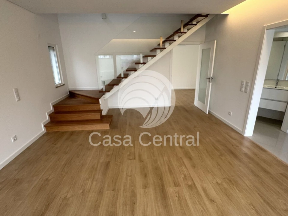 Moradia T3 para Venda em São Domingos de Rana Foto 7