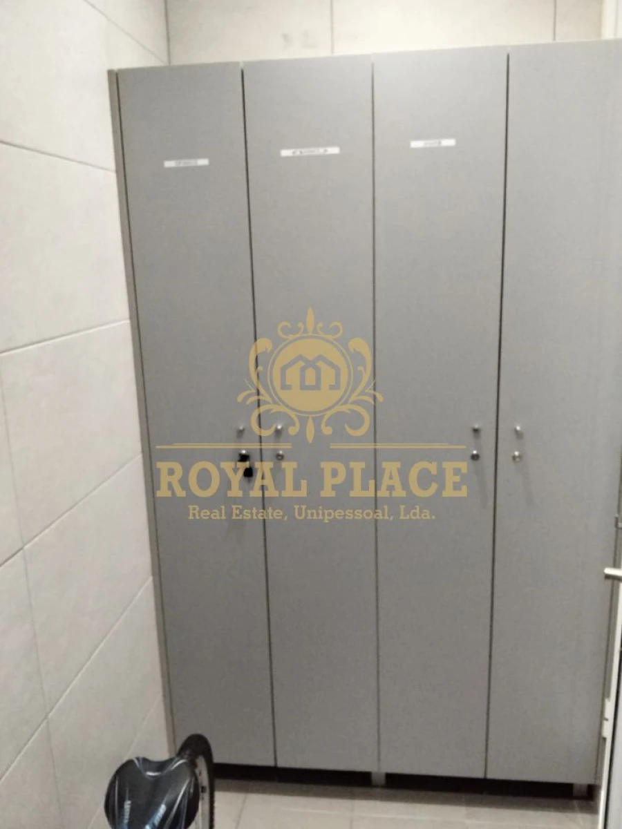 Loja para Arrendamento em Fiães Foto 23