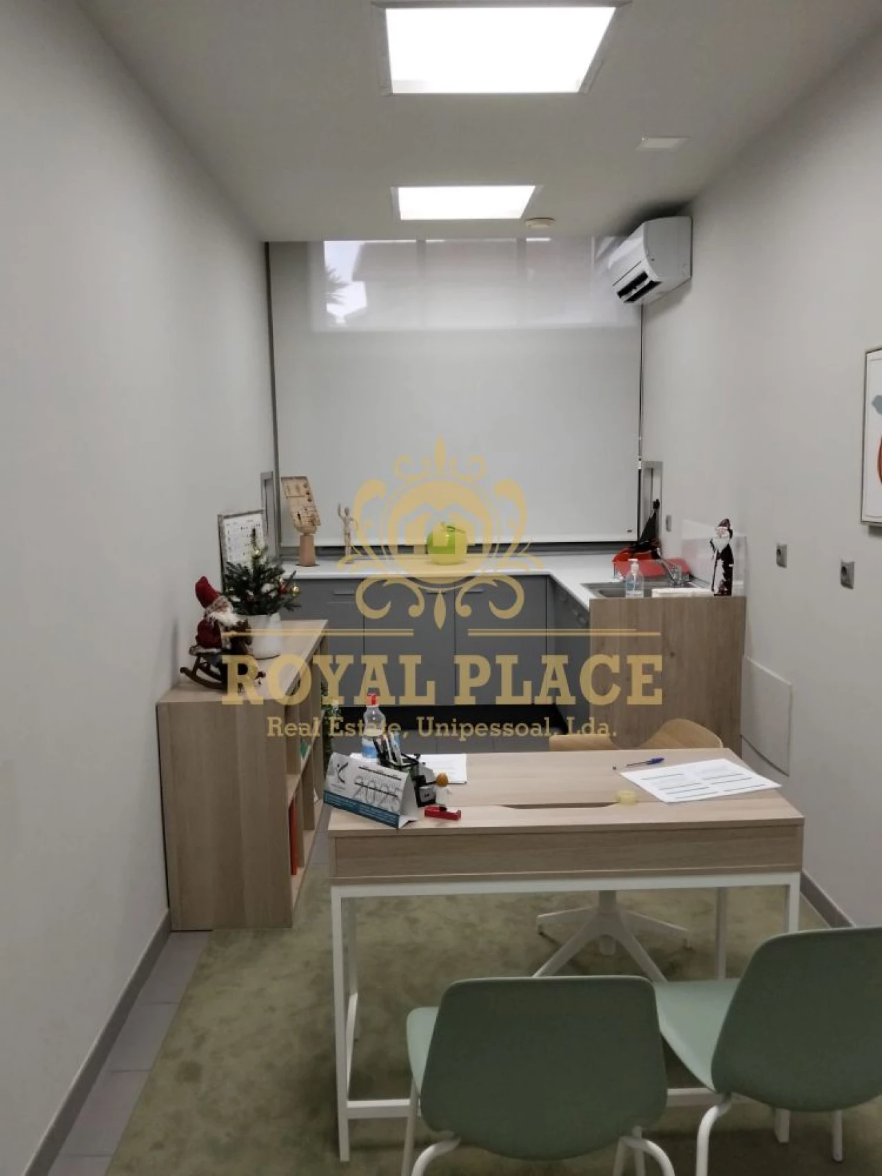 Loja para Arrendamento em Fiães Foto 25