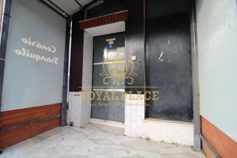 Loja para Arrendamento em São João de Ver Foto 10