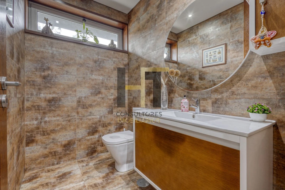 Moradia T3 para Venda em Alfena Foto 13